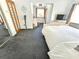 Photo 35- click for photo gallery